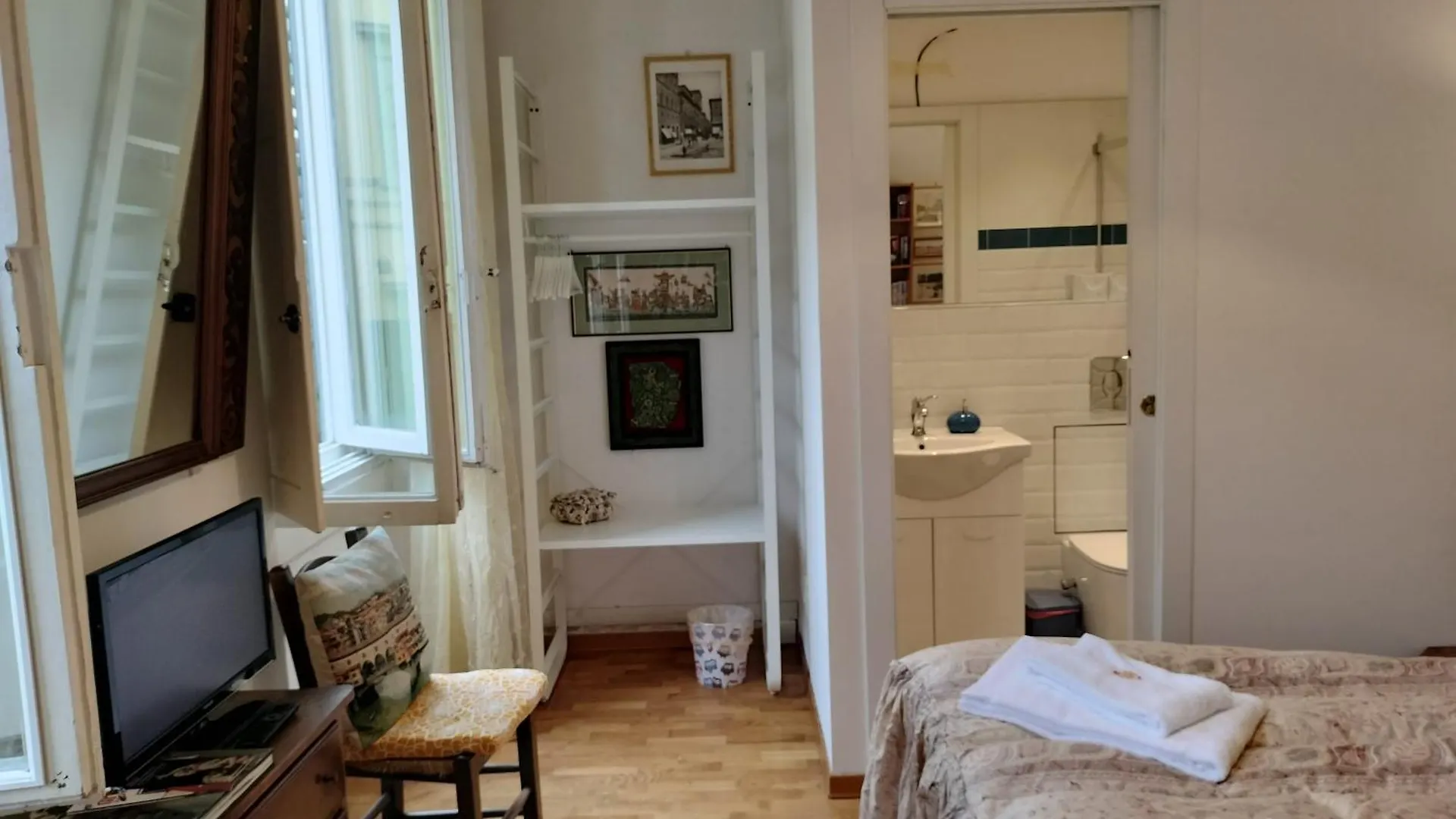 Tre Gigli A Firenze, 5 Minutes From Station, Via Palazzuolo 55 Acomodação com café da manhã Alojamento de Acomodação e Pequeno-almoço Florença
